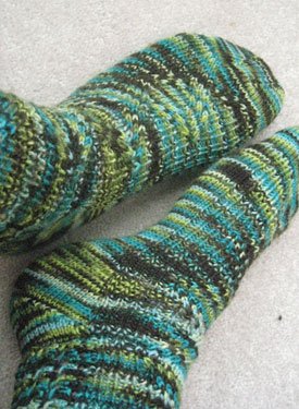 Crossing Paths Socks Pattern
