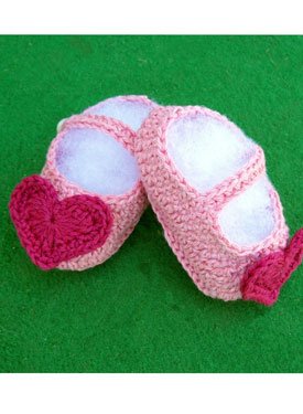 Pretty in Pink Crochet Baby Shoes