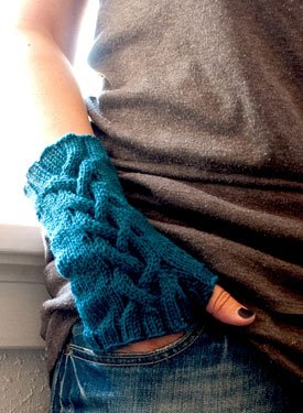 Trilsean Fingerless Mitts