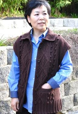 Cabled Vest with Twisted Stitches