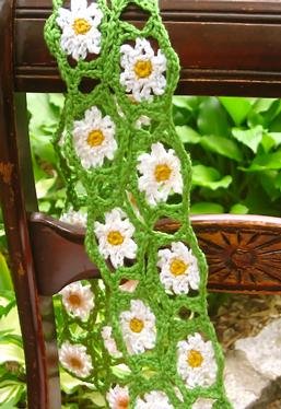 Daisy Crochet Scarf