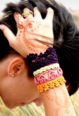 Plethora Antique Crochet Lace Cuff