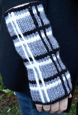 Kelly Fingerless Mitts