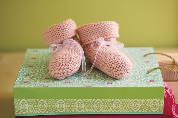 Be-Ribboned Booties Pattern