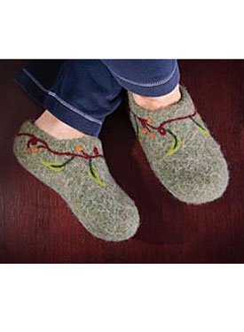 Berries & Vines Slippers Pattern