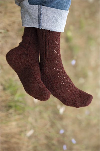Lace & Cable Socks Pattern