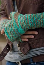 Diamond Trellis Fingerless Gloves