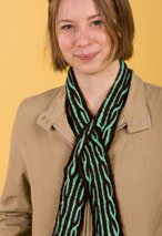 Cabled Keyhole Scarf