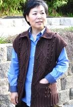 Cabled Vest with Twisted Stitches 