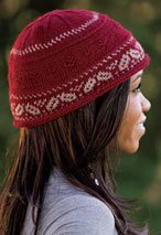 Holly-Leaves-and-Berries Hat Pattern